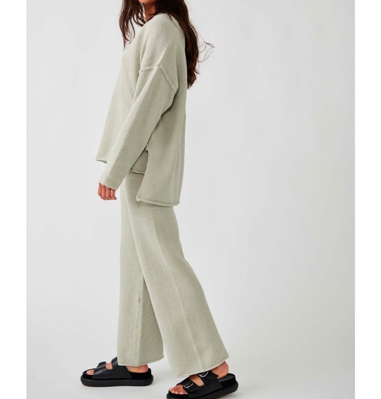 NWOT, ❤ , Free People Beach. "Hailee sweater - Picture 8 of 16